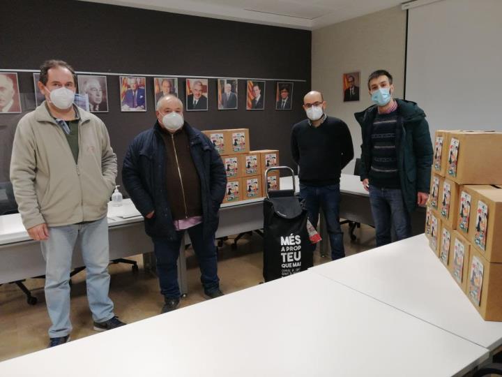 Sant Quintí de Mediona  reparteix 1.000 euros en xecs regal entre els guanyadors de la campanya comercial de Nadal. Ajt Sant Quintí d Mediona