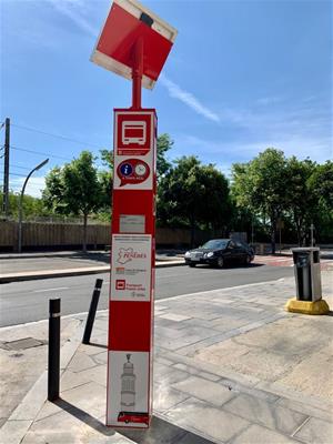 S’instal·len nous pals d’informació viva a l’Estació d’Autobusos del Vendrell. Ajuntament del Vendrell