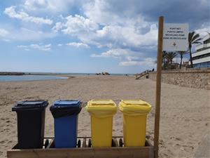 Sitges instal·la aquest cap de setmana 17 banys a les platges. Ajuntament de Sitges