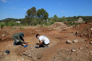 Troben a Olesa de Bonesvalls restes de rutes comercials ibèriques i romanes que enllaçaven la costa i l'Alt Penedès