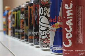 Un estudi revela que les concentracions d'alcohol en sang són més elevades quan es combina amb begudes energètiques. UPF