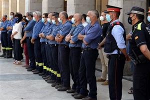 Vilanova plora la mort d'un bomber de 30 anys en un incendi en la seva segona guàrdia al cos