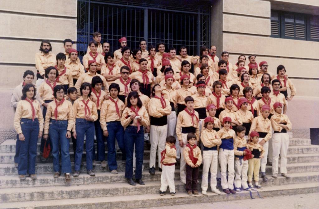 1a Foto de grup dels Bordegassos el dia 23 d'abril de 1972 . Eix