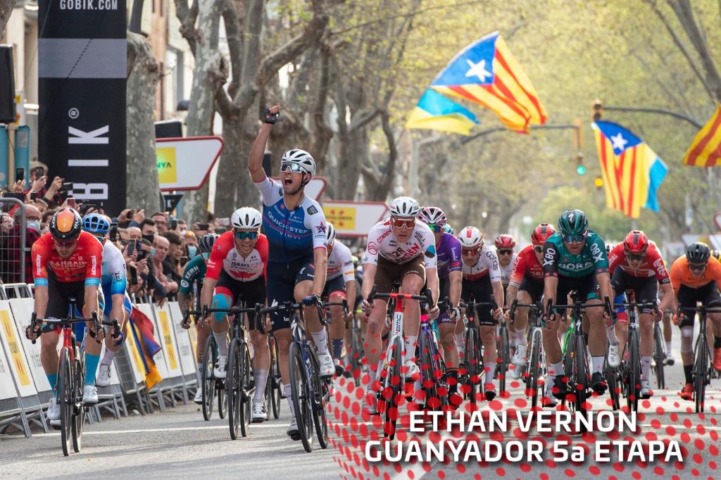 5a etapa de la Volta a Vilanova i la Geltrú  . Ajuntament de Vilanova