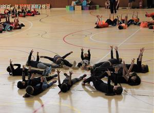 635 alumnes d’escoles de la comarca commemoren el Dia Internacional de la Dansa a Sitges. Ajuntament de Sitges