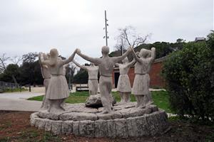 Acaba la restauració del monument La Sardana de Montjuïc, vandalitzat l'octubre del 2020
