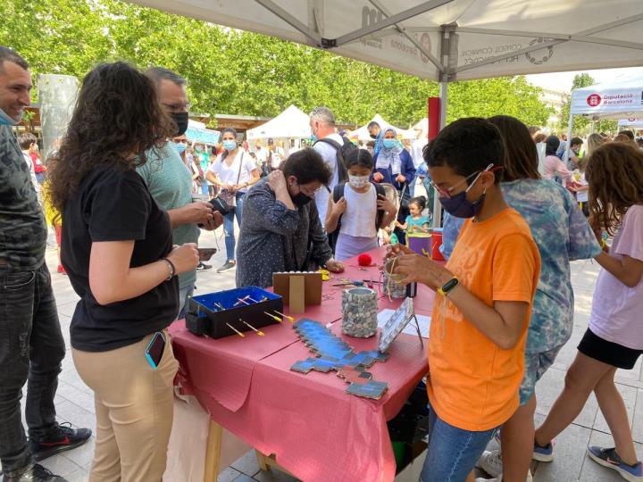 Mercat de cooperatives escolars a Vilafranca