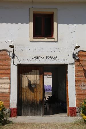 Arran ocupa l'antiga caserna de la Guàrdia Civil a Sant Sadurní d'Anoia, en desús des de fa 14 anys