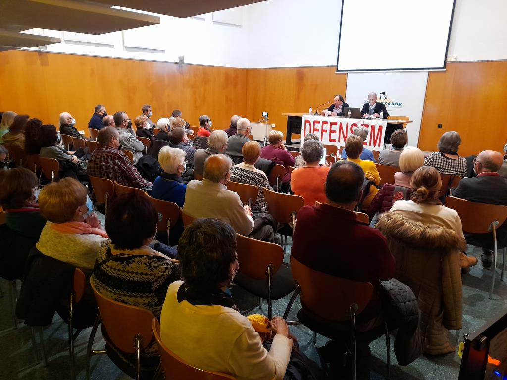 Assemblea del Grup Pro Sanitat Pública a la sala d’actes de l’Escorxador. Eix