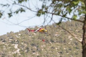 Bombers espera que el cap de l'incendi d'Olivella 