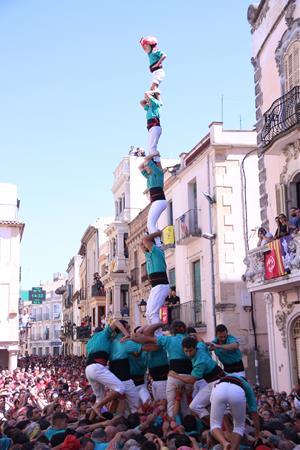 Castellers de Vilafranca, Vella de Valls i Jove de Tarragona descarreguen 3d9f i 4d9f a la diada de l'Arboç