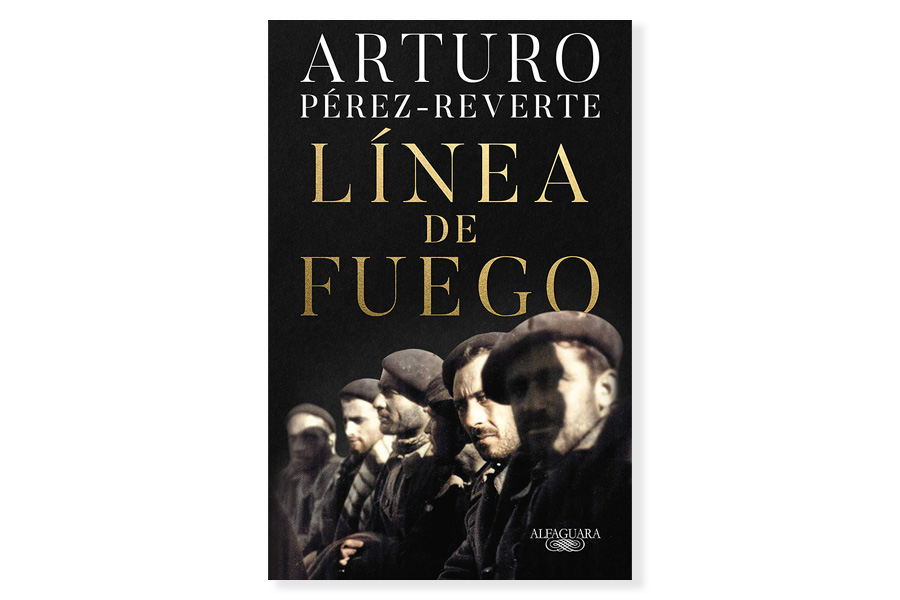 Coberta de 'Línea de fuego' d'Arturo Pérez-Reverte. Eix
