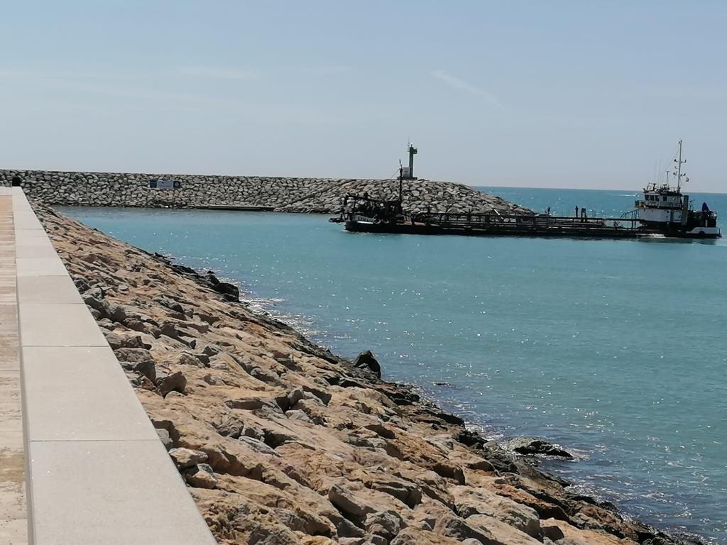 Comença el dragatge del port de Vilanova per millorar l'operativa dels vaixells. Generalitat de Catalunya