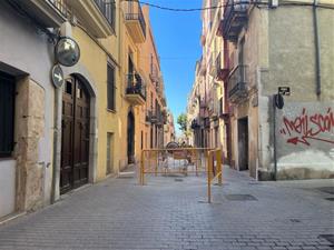 Confusió entre els conductor pels talls dels carrers i canvis de sentit per obres al centre urbà de Vilanova 