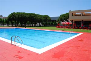 Cubelles estudia la viabilitat de fer una nova piscina coberta i un gimnàs. Ajuntament de Cubelles