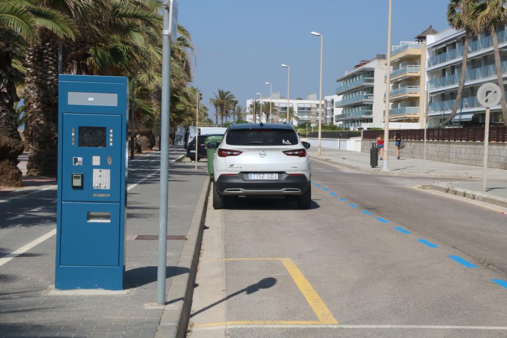 Cubelles i Cunit instauren sistemes d'aparcament de pagament a tota la zona marítima durant els mesos d'estiu. ACN