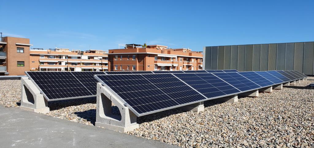 Cubelles prepara un paquet de bonificacions fiscals per estimular la instal·lació de plaques fotovoltaiques, solars i aerotèrmia. Ajuntament de Cubell
