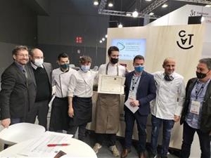 Cuiners i representats de les DOP, IGP i de l’Euroregió Pirineus Mediterrània a la fira Alimentària. AMIC
