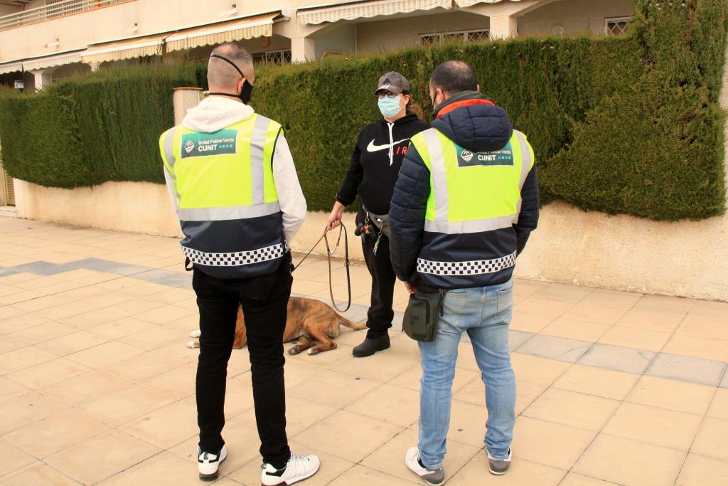 Cunit sanciona una trentena de veïns a través de la nova Policia Verda, creada per controlar l'incivisme. ACN