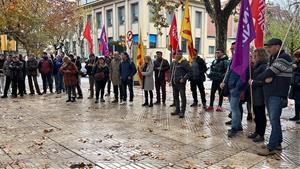 Demanen fins a 3 anys de presó per a dos joves d'Igualada acusats de fer pintades al Consell Comarcal de l'Anoia