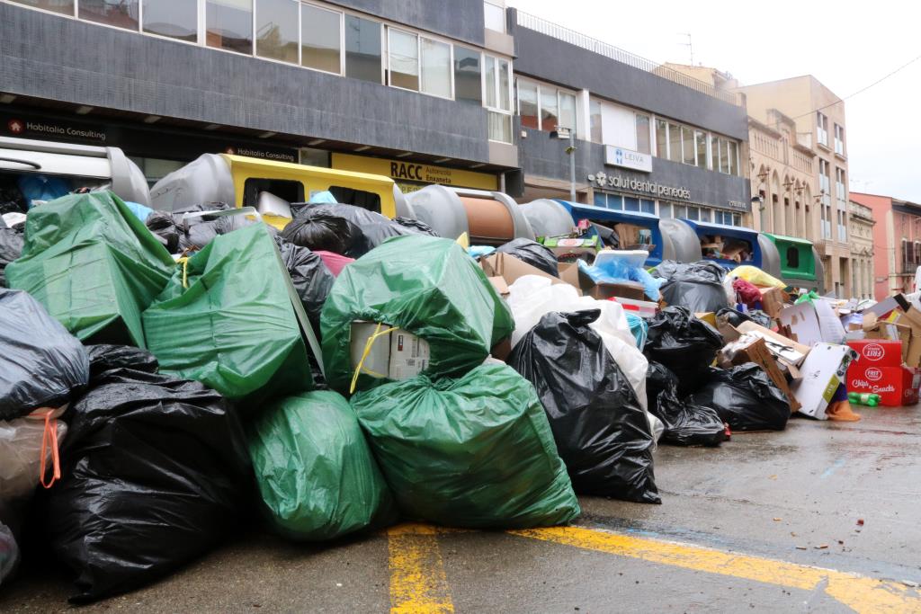 Desconvoquen la vaga de la recollida d'escombraries a la Mancomunitat Penedès-Garraf. ACN