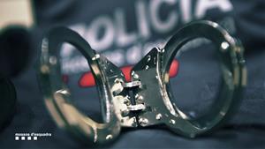Detenen quatre persones per un robatori violent i detenció il·legal a Llorenç del Penedès l'any 2020