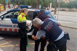 Detenen un home acusat d’atropellar un agent dels Mossos d’Esquadra al Vendrell. ACN