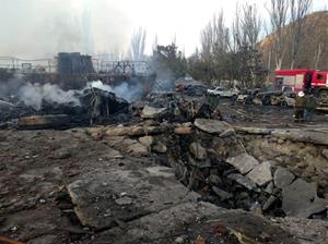 Efectes d'un bombardeig en una població propera a Otxàkiv, a la zona del mar Negre. ACN