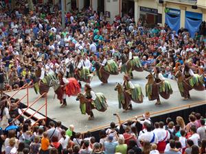 El Ball de Cotonines de Vilafranca s’obre a tothom sense tenir en compte la seva identitat de gènere. Ajuntament de Vilafranca