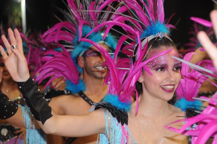 El carnaval de Sitges adapta l'horari i el recorregut de les rues per evitar aglomeracions. Ajuntament de Sitges