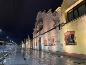 El carrer Comerç de Vilafranca estrena nou enllumenat en la recta final de les obres. Ajuntament de Vilafranca