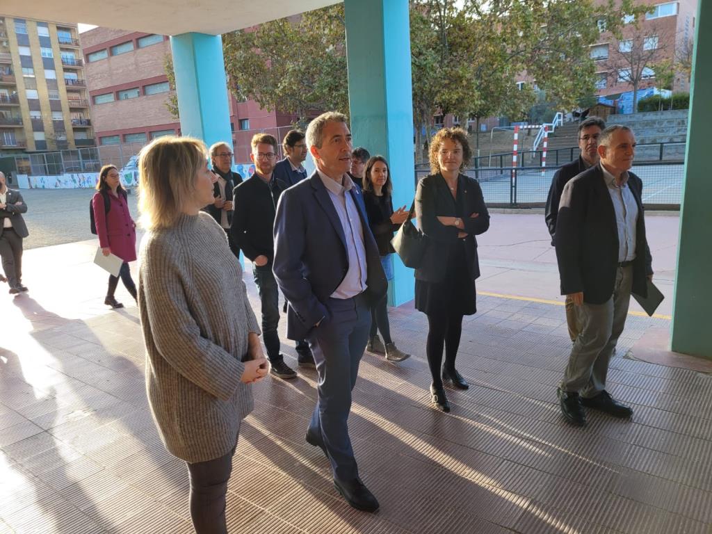 El conseller d'Educació visita l'escola Baltà i Elias de Vilafranca, on es construirà un nou edifici. Generalitat de Catalunya