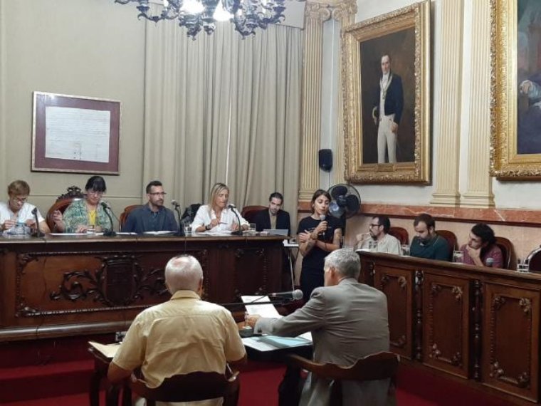 El govern de Vilanova es queda sol i no aconsegueix els suports per aprovar les ordenances de 2023. Ajuntament de Vilanova
