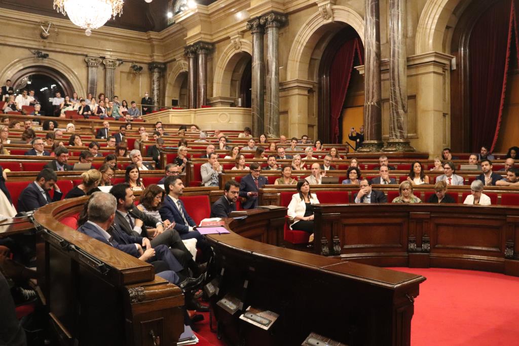 El PSC (36-42) guanyaria les eleccions al Parlament per davant d'ERC (31-37) i JxCat (22-27), segons el CEO. ACN