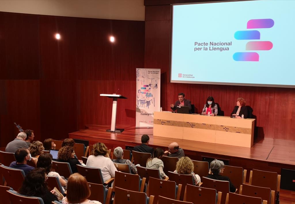 El secretari de Política Lingüística va presentar dilluns el procés participatiu del Pacte Nacional per la Llengua a Vilanova i la Geltrú. Jordi Lleó