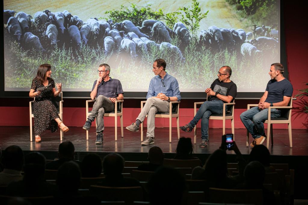 El Segon Simposi de Viticultura Regenerativa reunirà experts  en sòls vius, maneig holístic i disseny 'keyline'. EIX