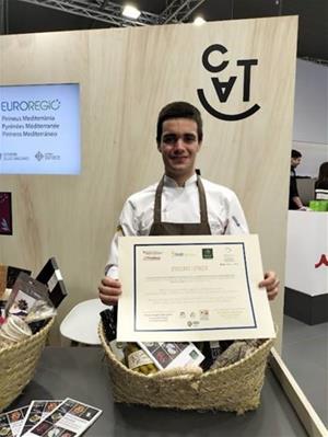 El vilanoví Eric Montes guanya el premi a la “Millor recepta euroregional elaborada amb productes de les Illes Balears, Catalunya i Occitània”. AMIC