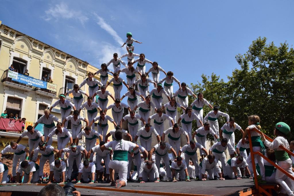 Els Falcons de Vilafranca recuperen la pira 6/6 per festa major. Falcons de Vilafranca