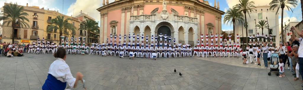 Els Falcons de Vilanova culminen l’any del 50è amb un superfocking de 50 puntes pel dia de la colla. Falcons de Vilanova