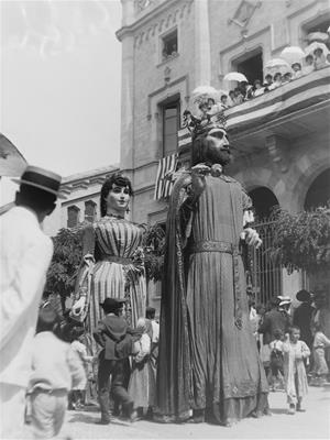 Els Gegants vells de Sitges celebren el 125è aniversari amb imatge renovada. Ajuntament de Sitges