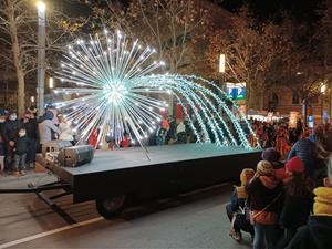 Els Reis Mags tornen a il·lusionar als carrers després d'un any sense cavalcades