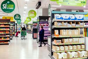 Els supermercats racionen la venda d'oli de gira-sol per evitar problemes d'abastiment per la guerra a Ucraïna. ACN