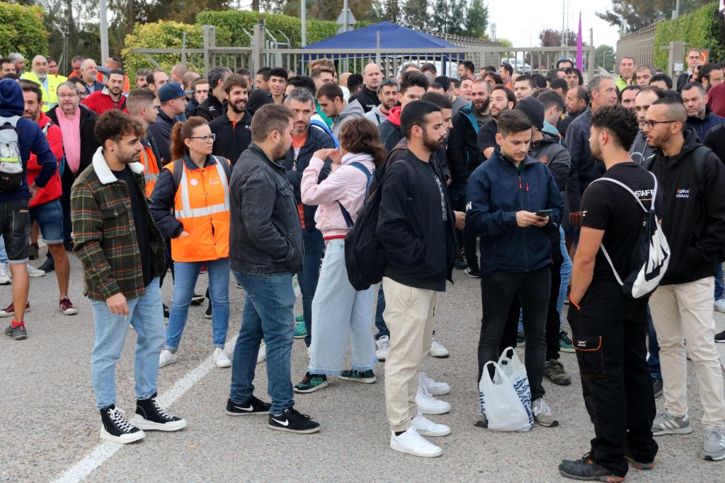 Els treballadors d’Idiada, en vaga per exigir millores de sou i més mesures de seguretat. ACN