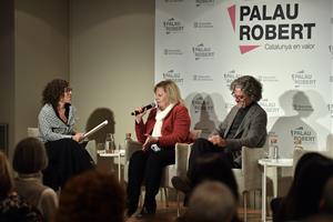 Emotiva presentació del llibre ‘Converses a peu de vinya. 50 viticultores del Penedès’ de Maria Rosa Ferré al Palau Robert