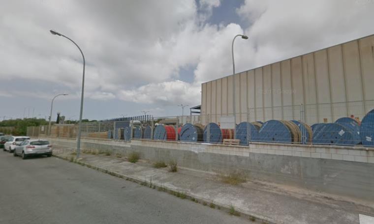 Ensurt a la fàbrica de Prysmian del carrer Bages de Vilanova . Google Maps