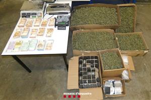 Entra a presó un home que tenia un magatzem a Igualada com a punt de distribució de marihuana. Mossos d'Esquadra