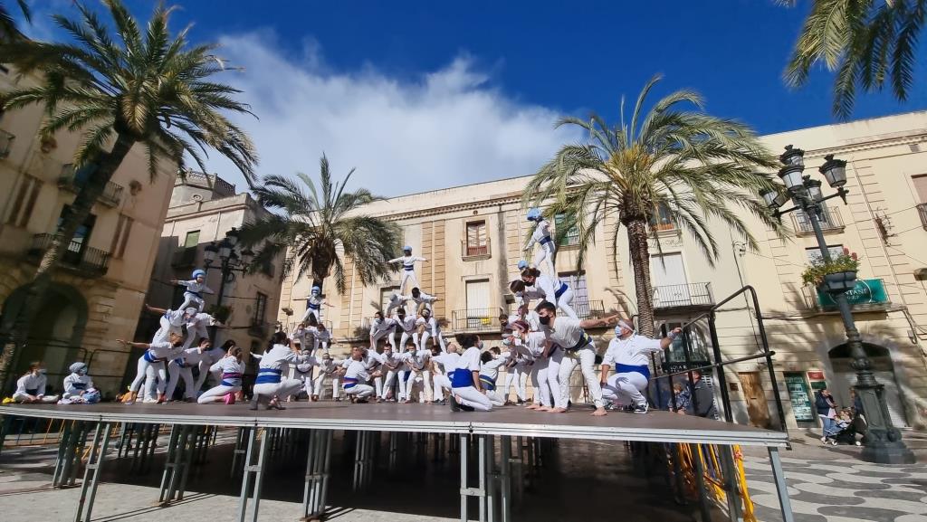 Exhibició de solvència dels Falcons de Vilanova en la diada de Sant Jordi