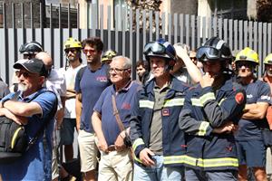 Familiars i amics del bomber mort a Vilanova i la Geltrú fa un any exigeixen 