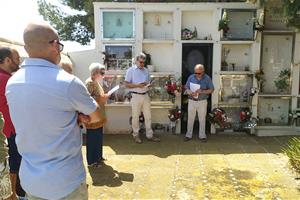 Homenatge a Josep Cañas i la Ramona al cementiri de Banyeres. Eix