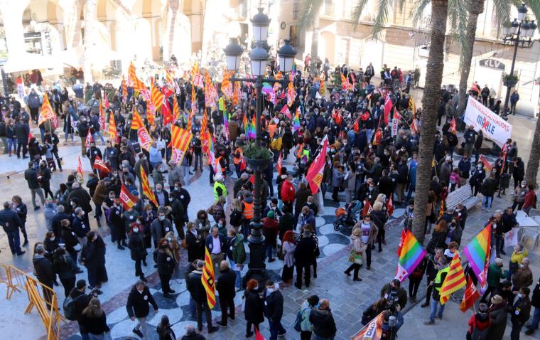 Imatge de la manifestació contra el tancament de Mahle a Vilanova. Vilanova en comú